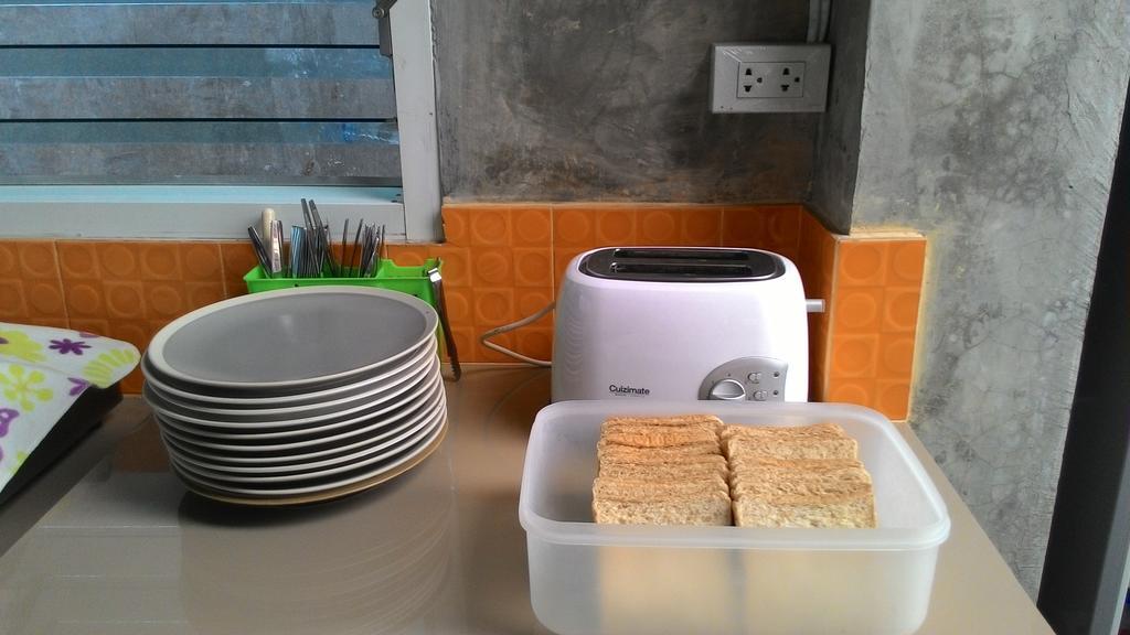 Zan Pla Nade Guesthouse Chiang Rai Zewnętrze zdjęcie