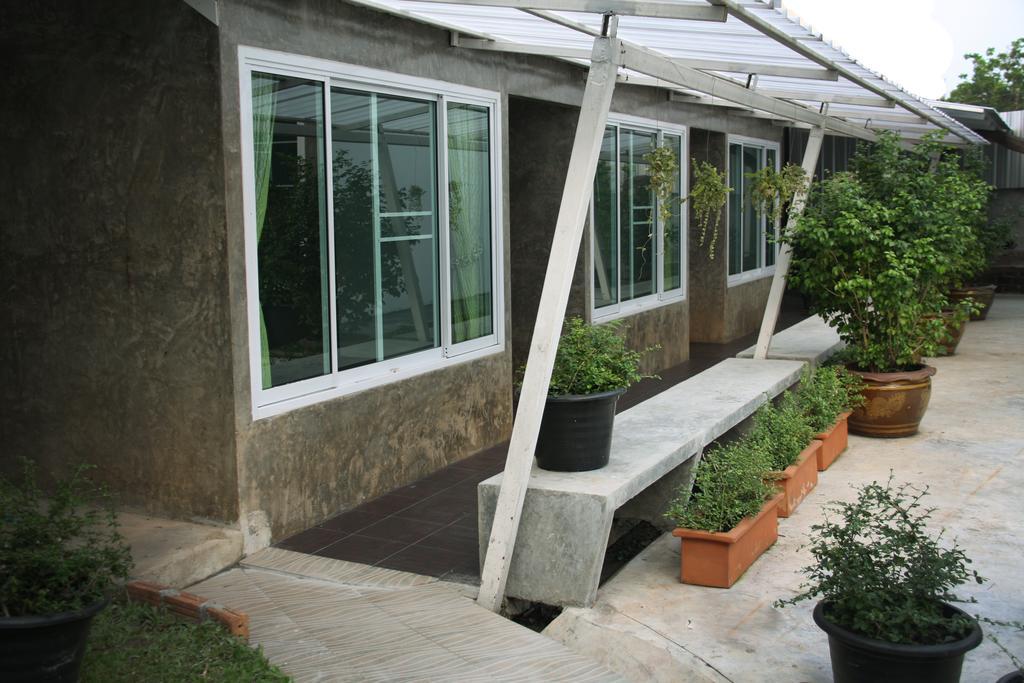 Zan Pla Nade Guesthouse Chiang Rai Zewnętrze zdjęcie