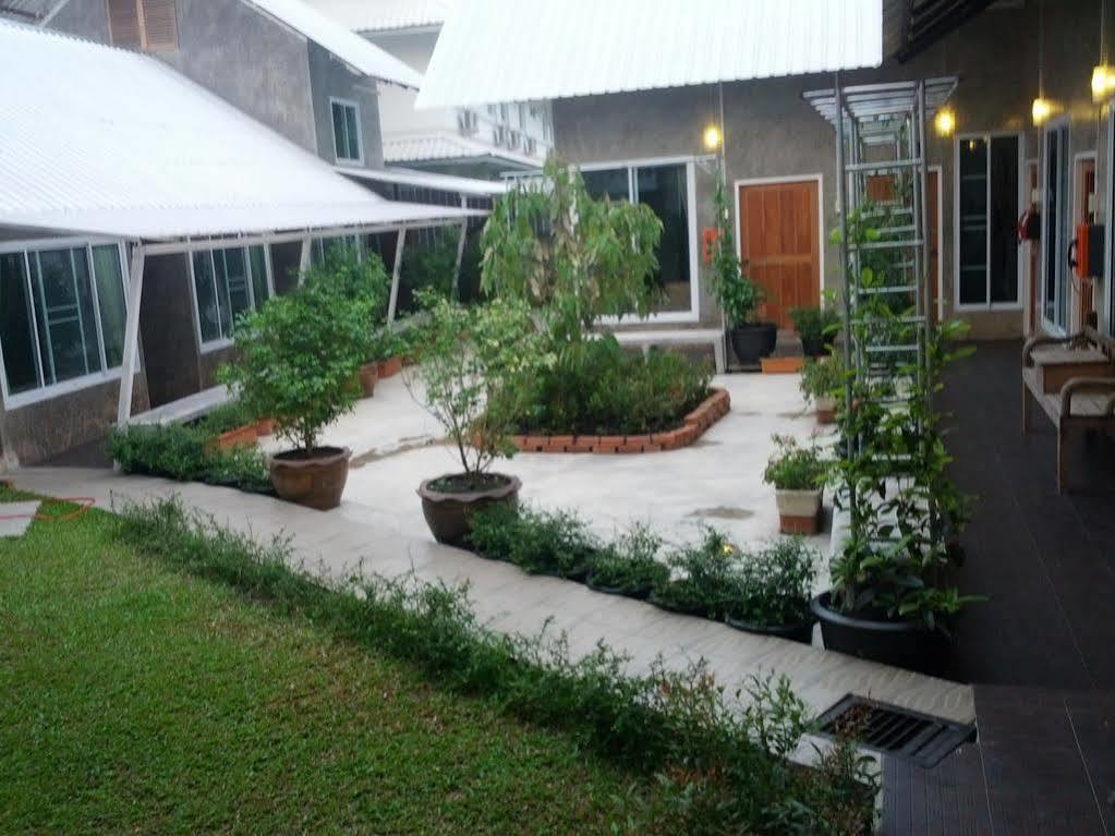 Zan Pla Nade Guesthouse Chiang Rai Zewnętrze zdjęcie